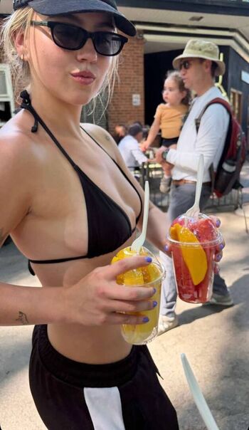 Emma brooks page leaked private photo uncensored HD quality