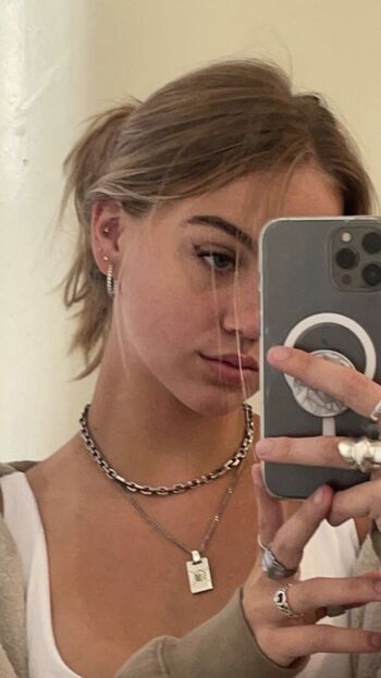 Emma brooks page leaked private photo uncensored HD quality