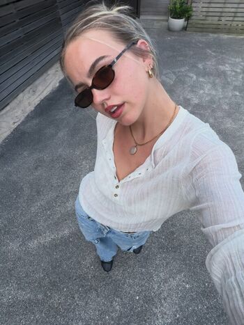 Emma brooks leaked private photo uncensored HD quality