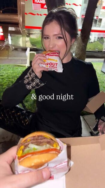 Emma kenney  page leaked private photo uncensored HD quality