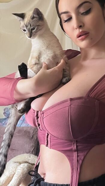 Erinmhk leaked private photo uncensored HD quality