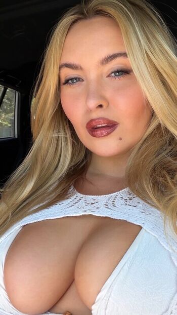 Erinmhk leaked private photo uncensored HD quality