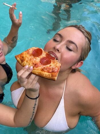 Erinmhk leaked private photo uncensored HD quality