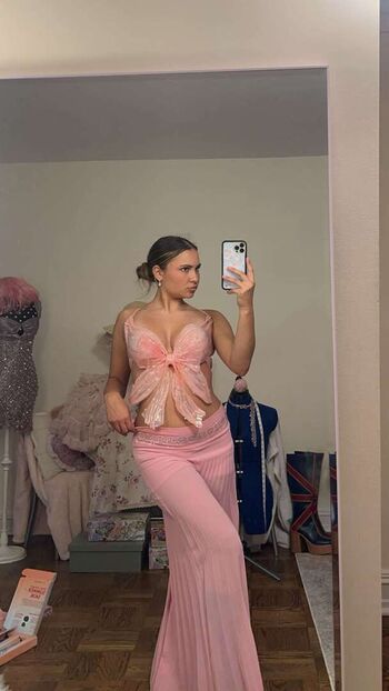 Ester dobrik page leaked private photo uncensored HD quality