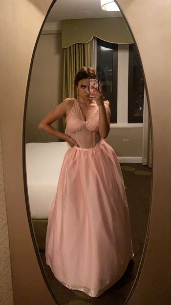 Ester dobrik page leaked private photo uncensored HD quality