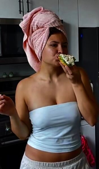 Ester dobrik leaked private photo uncensored HD quality