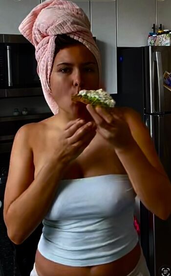 Ester dobrik leaked private photo uncensored HD quality