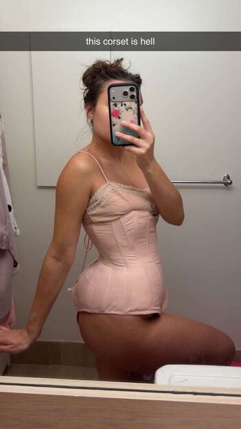 Ester dobrik leaked private photo uncensored HD quality