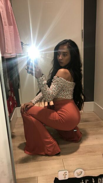 Everythingveronica page leaked private photo uncensored HD quality