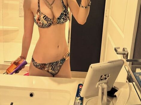Fairlyodd goddess leaked private photo uncensored HD quality