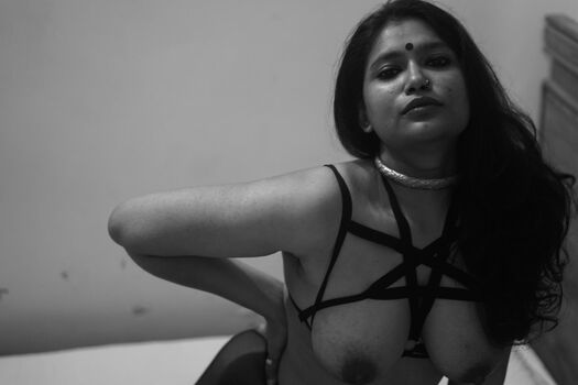 Famil faiza leaked private photo uncensored HD quality