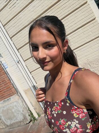 Fei le gal leaked private photo uncensored HD quality