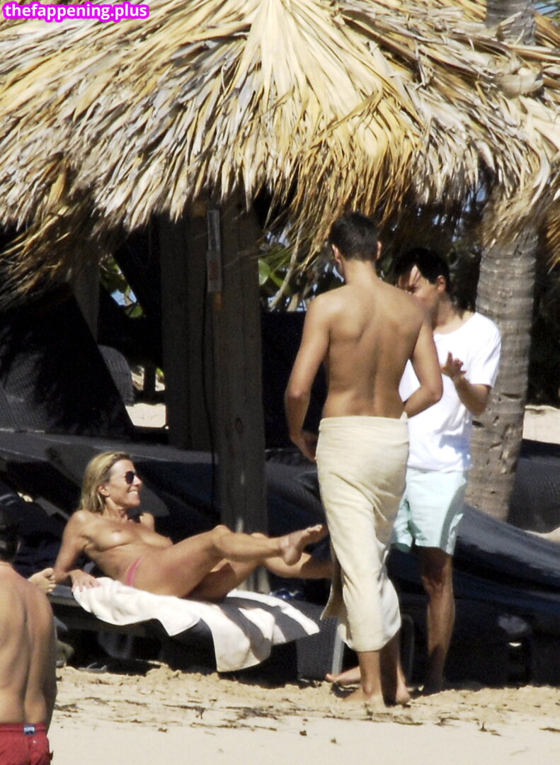 Femmes journalistes/ leaked private photo uncensored HD quality