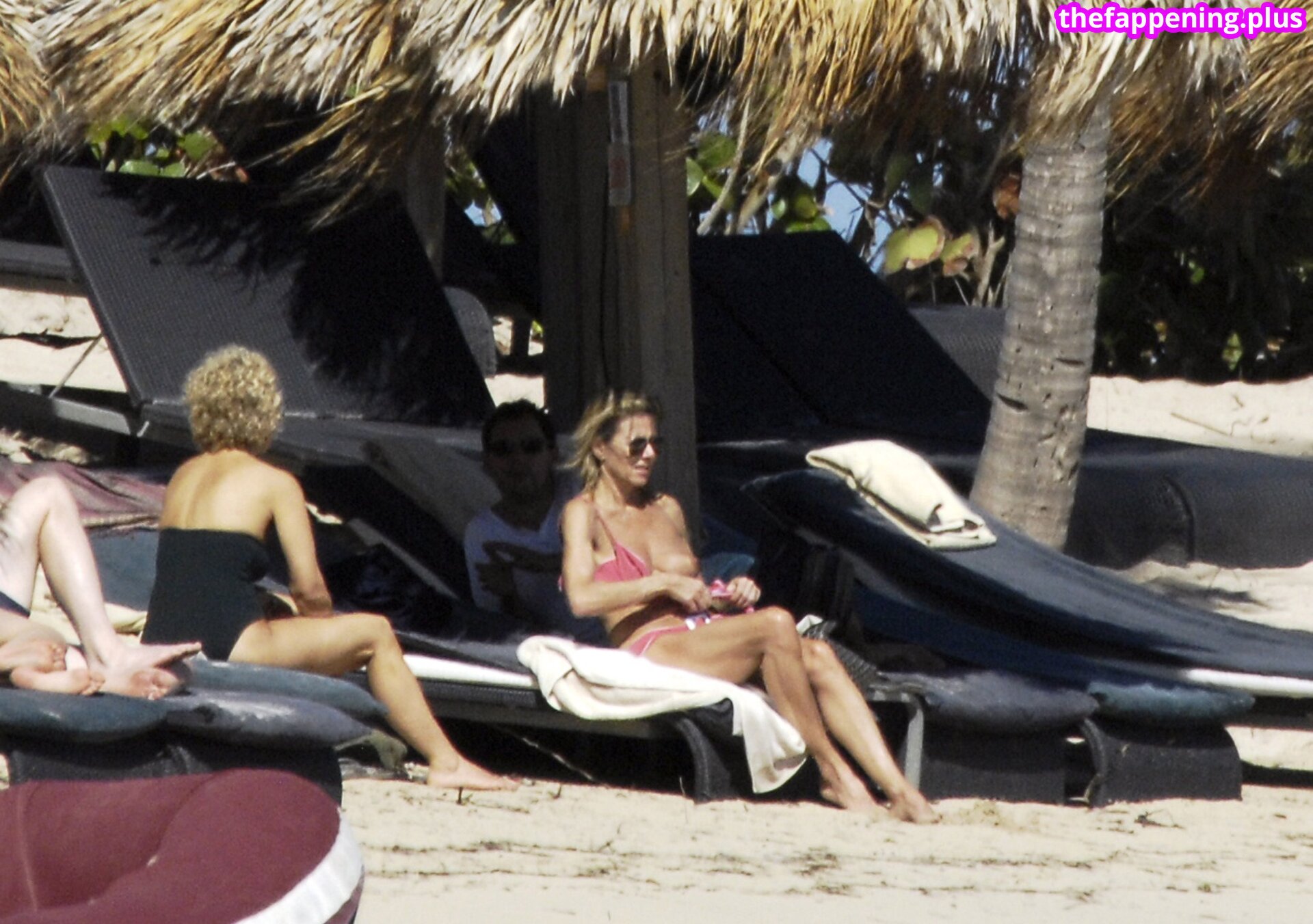 Femmes journalistes/ leaked private photo uncensored HD quality