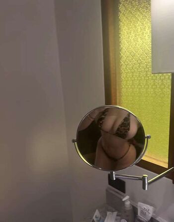 Floralydo  page leaked private photo uncensored HD quality