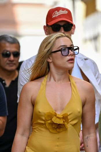 Florence pugh  page leaked private photo uncensored HD quality