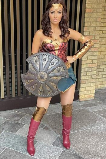 Frankie bridge  page leaked private photo uncensored HD quality