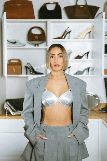 Frankie bridge  page leaked private photo uncensored HD quality