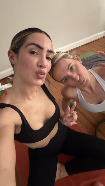 Frankie bridge  page leaked private photo uncensored HD quality