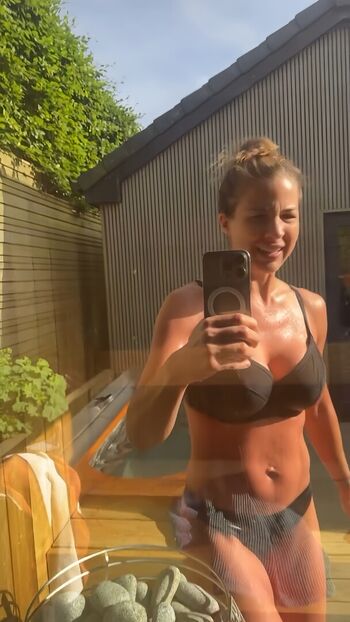 Gemma atkinson page leaked private photo uncensored HD quality