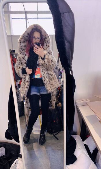 Gliese  page leaked private photo uncensored HD quality