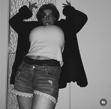 Glossygirl leaked private photo uncensored HD quality