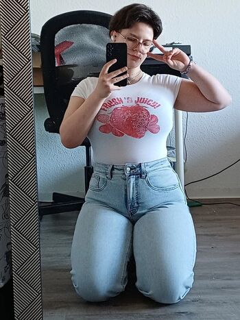 Glossygirl leaked private photo uncensored HD quality