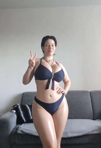 Glossygirl leaked private photo uncensored HD quality