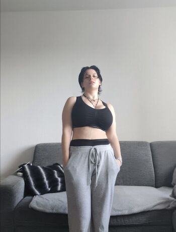 Glossygirl leaked private photo uncensored HD quality