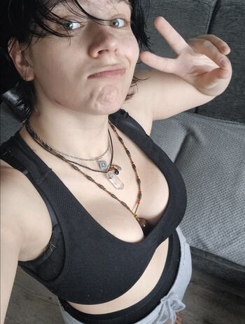 Glossygirl leaked private photo uncensored HD quality