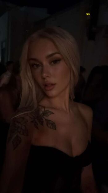 Gwendolynceline  page leaked private photo uncensored HD quality