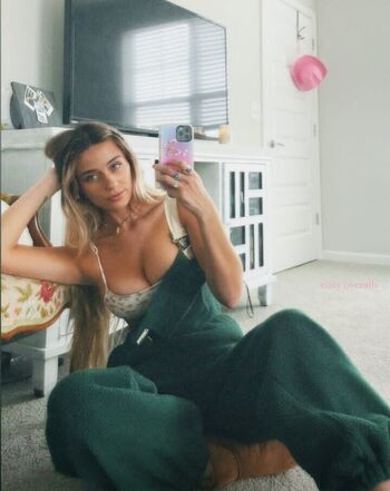 Hadelinemope  page leaked private photo uncensored HD quality