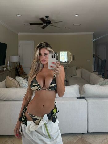Hadelinemope  page leaked private photo uncensored HD quality