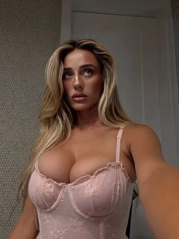 Hadelinemope  page leaked private photo uncensored HD quality