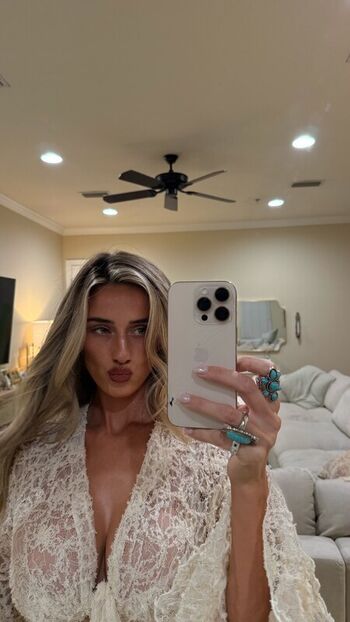 Hadelinemope  page leaked private photo uncensored HD quality