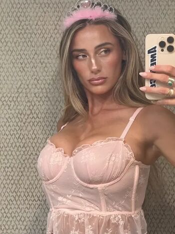 Hadelinemope leaked private photo uncensored HD quality