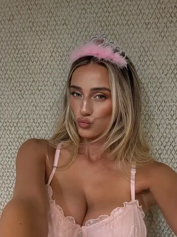 Hadelinemope leaked private photo uncensored HD quality