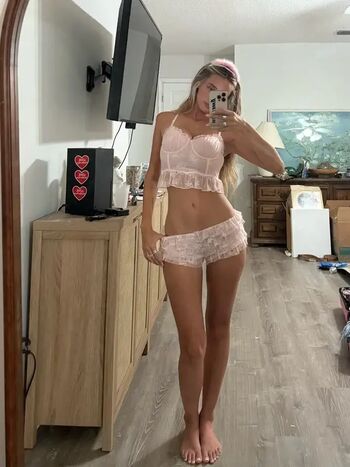 Hadelinemope leaked private photo uncensored HD quality
