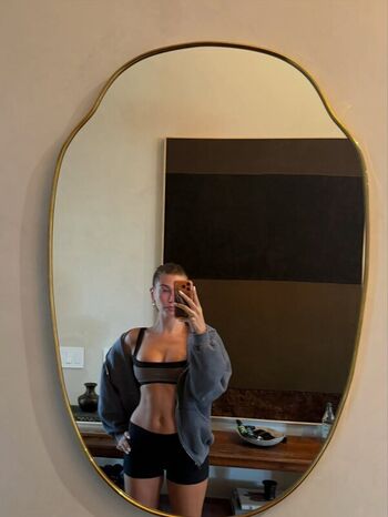 Hailey baldwin bieber page leaked private photo uncensored HD quality