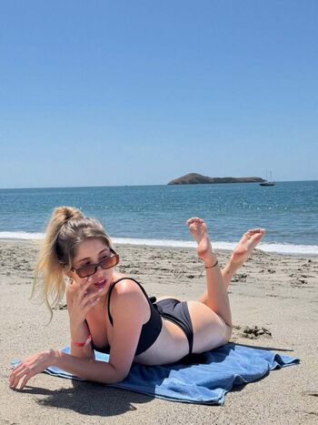 Heidy pino  page leaked private photo uncensored HD quality