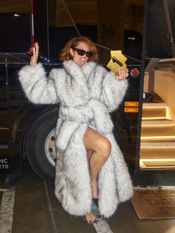 Heycalibear page leaked private photo uncensored HD quality