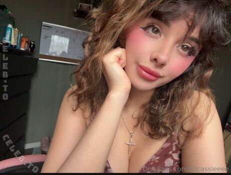 Hiicassieeee leaked private photo uncensored HD quality