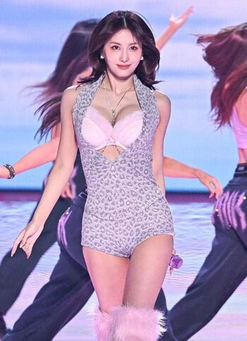 Hirai momo page leaked private photo uncensored HD quality