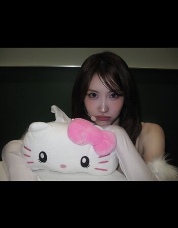 Hirai momo page leaked private photo uncensored HD quality