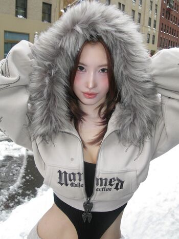 Hirai momo page leaked private photo uncensored HD quality