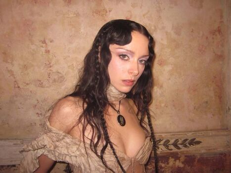 Holly humberstone page leaked private photo uncensored HD quality
