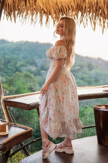 Holly wolf  page leaked private photo uncensored HD quality
