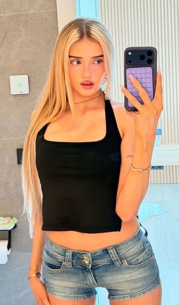 Honeypuu leaked private photo uncensored HD quality