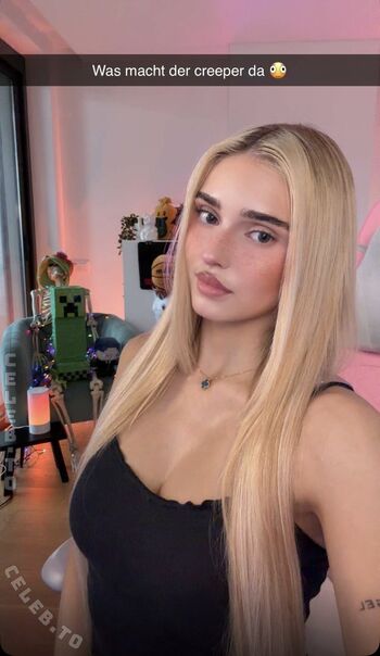 Honeypuu leaked private photo uncensored HD quality