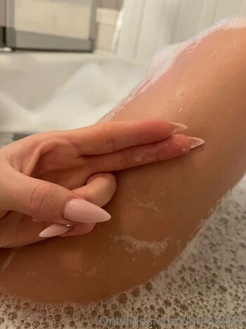 Idontgivedeanna page leaked private photo uncensored HD quality